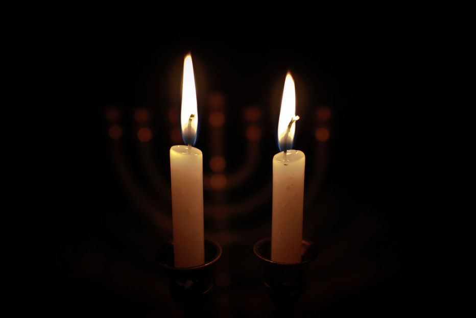 Shabbat candles